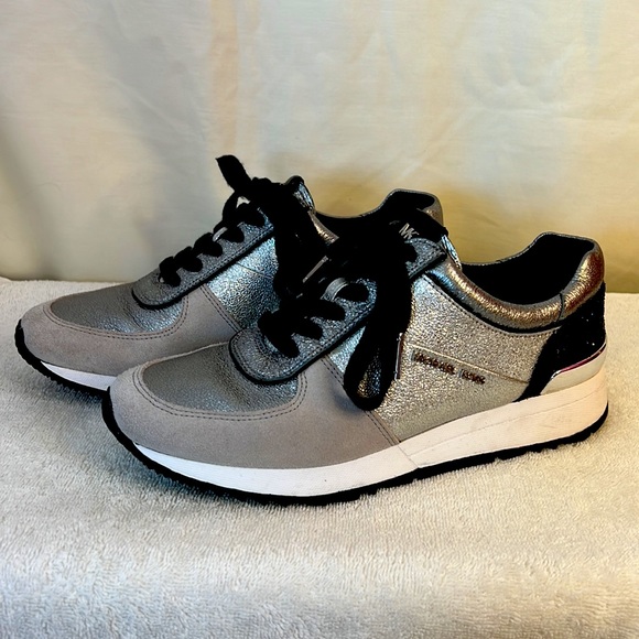 EUC MICHAEL Michael Kors size 7 Allie Trainer Sparkle Metallic - Picture 3 of 8
